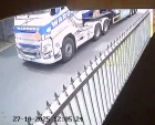 Photo #2. Complaint-review: Wardens Liquid Bulk - Truck up a one-way.